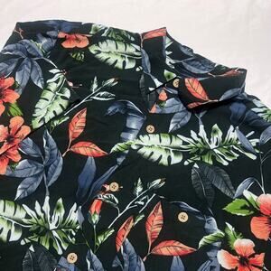 Joe Marlin Men’s L Hawaiian Shirt Black Floral Tropical Aloha 100% Rayon